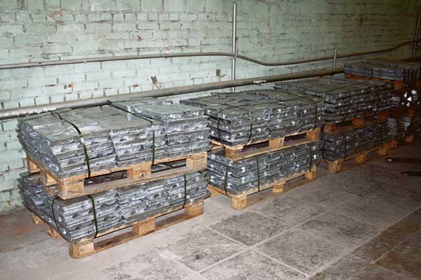 1 цинк в чушках.JPG